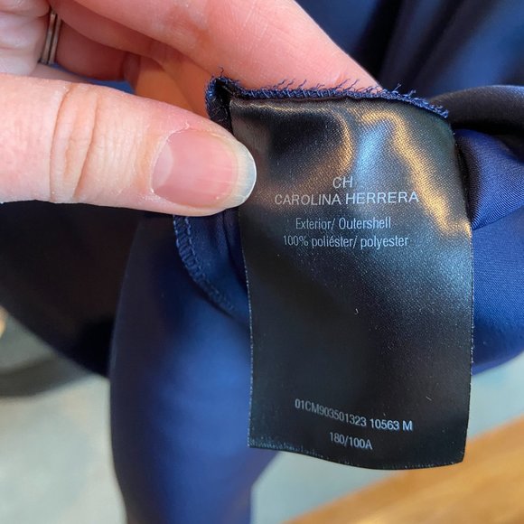 NWT Carolina Herrera Navy Blue and White Ruffle Sleeve Dress, Size M - Picture 7 of 7